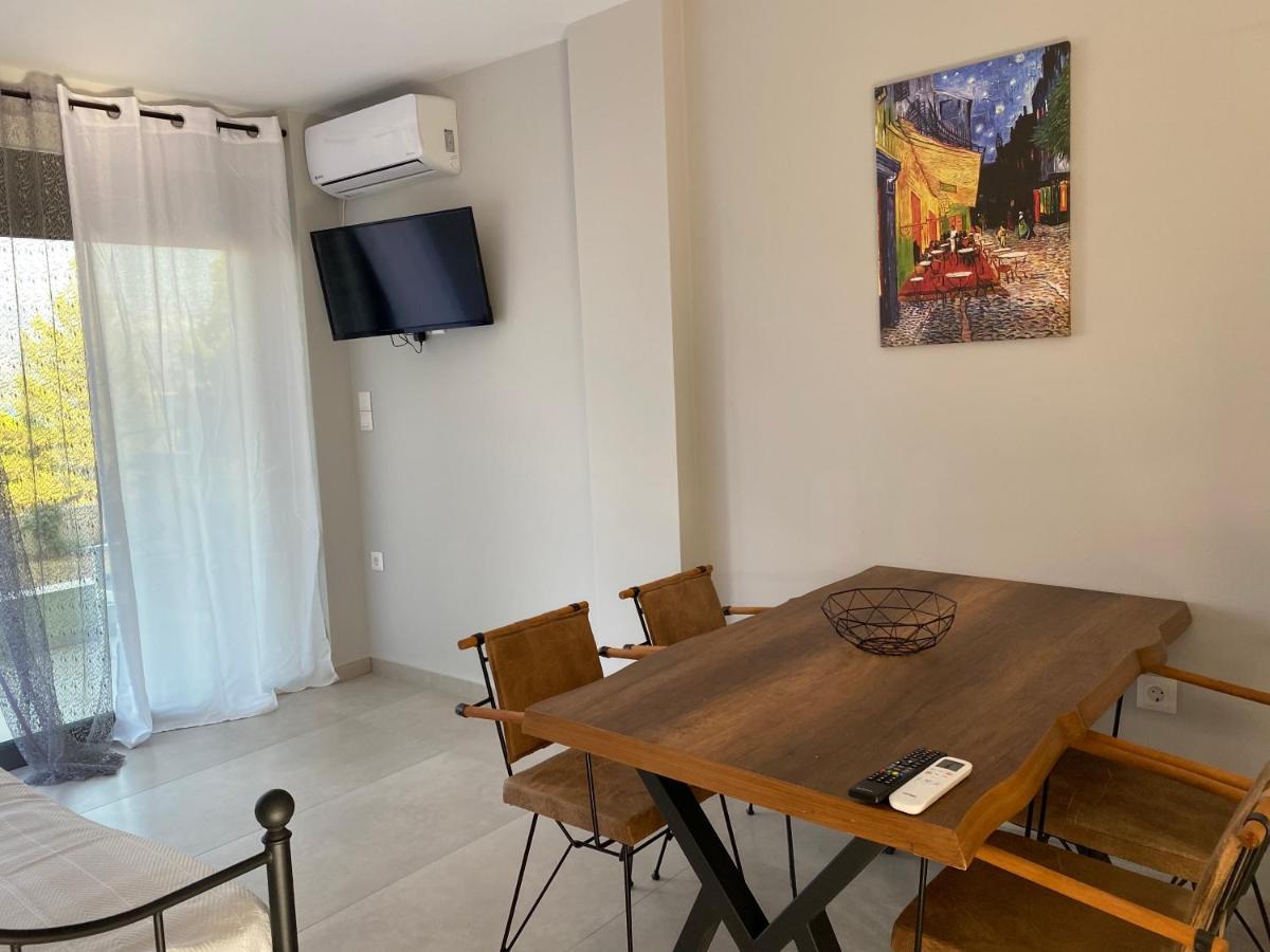 Mirovigli Family Rooms Lépedha Eksteriør bilde